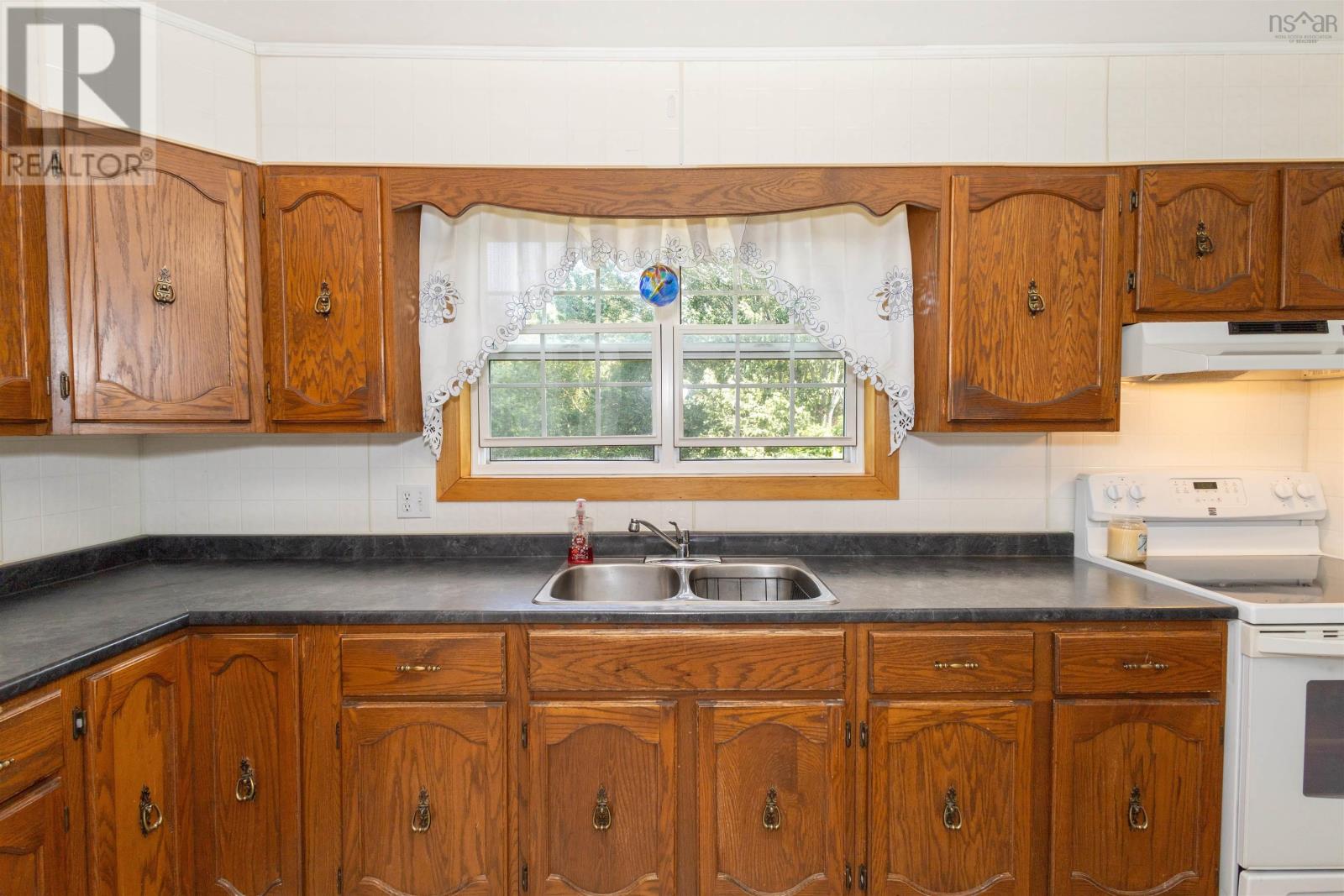 108 Beach Crossing Road, Ingonish Beach, Nova Scotia  B0C 1K0 - Photo 12 - 202519067
