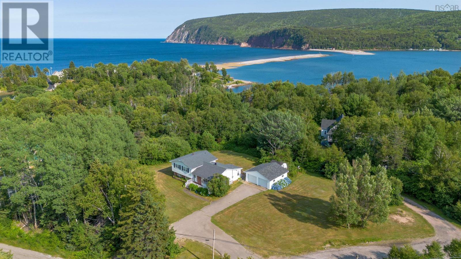 108 Beach Crossing Road, Ingonish Beach, Nova Scotia  B0C 1K0 - Photo 42 - 202519067