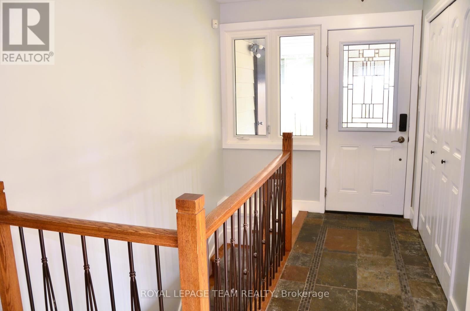 Property at 2931 SOUTHMORE DRIVE E image 5