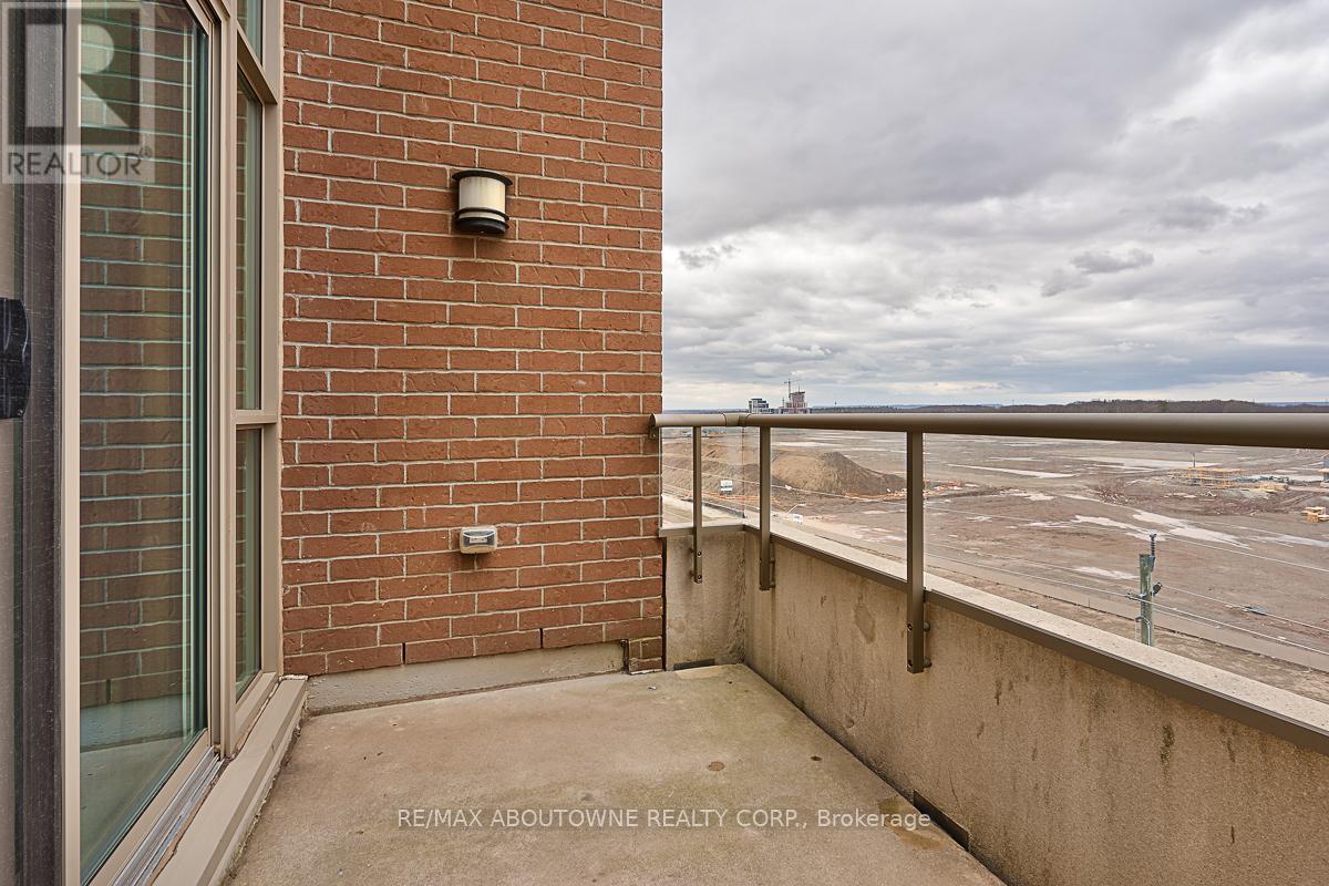 714 - 2480 Prince Michael Drive, Oakville, Ontario  L6H 0H1 - Photo 17 - W12322092