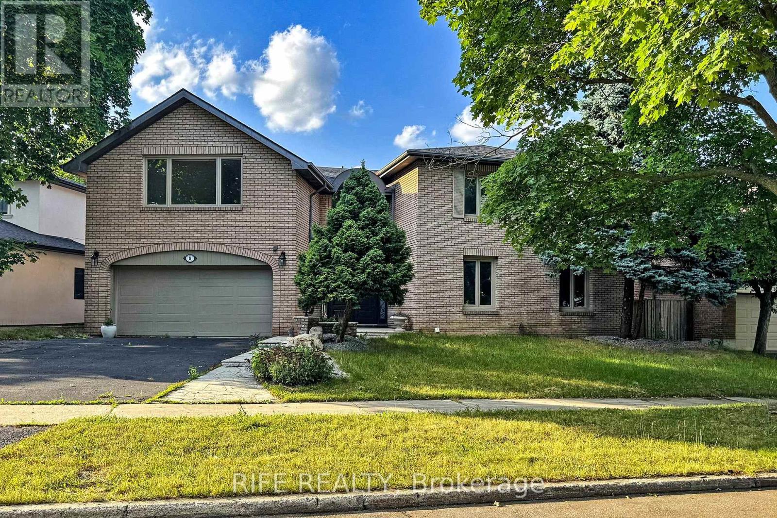 Property at 8 ELLIOTWOOD COURT image 2