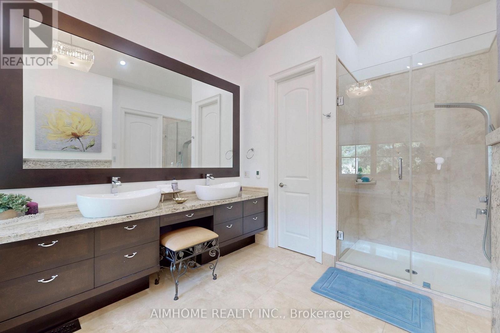278 Wedgewood Drive, Oakville, Ontario  L6J 4R8 - Photo 18 - W12322362