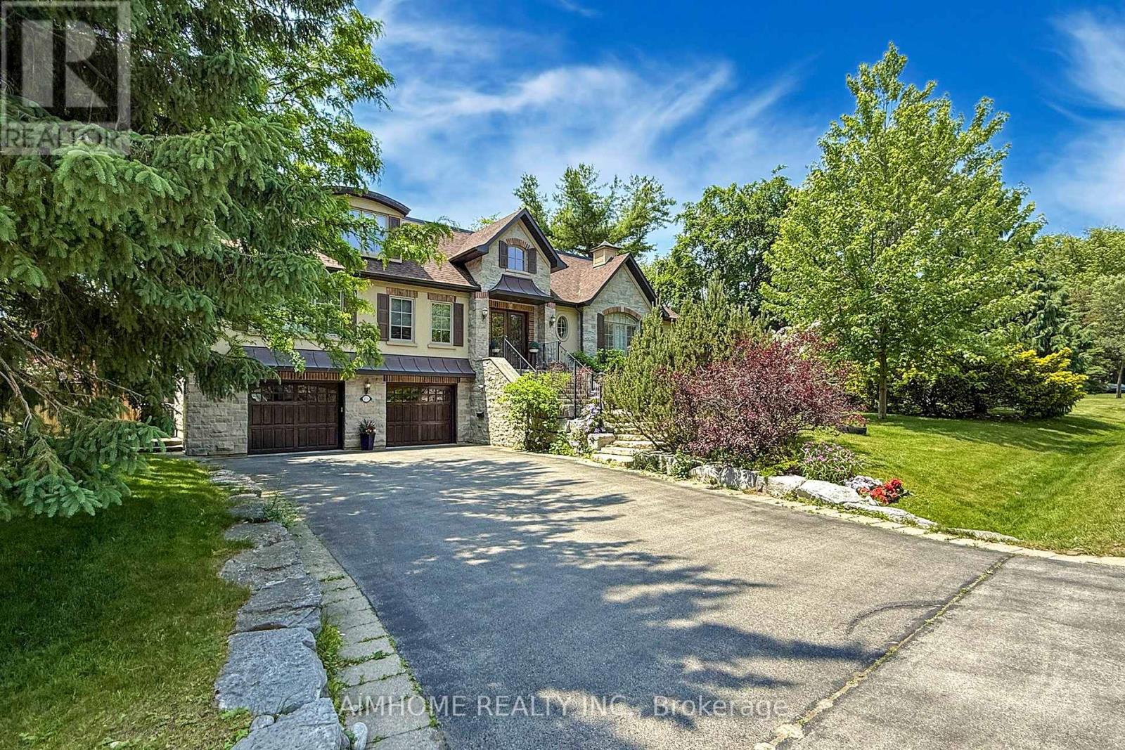 278 Wedgewood Drive, Oakville, Ontario  L6J 4R8 - Photo 3 - W12322362