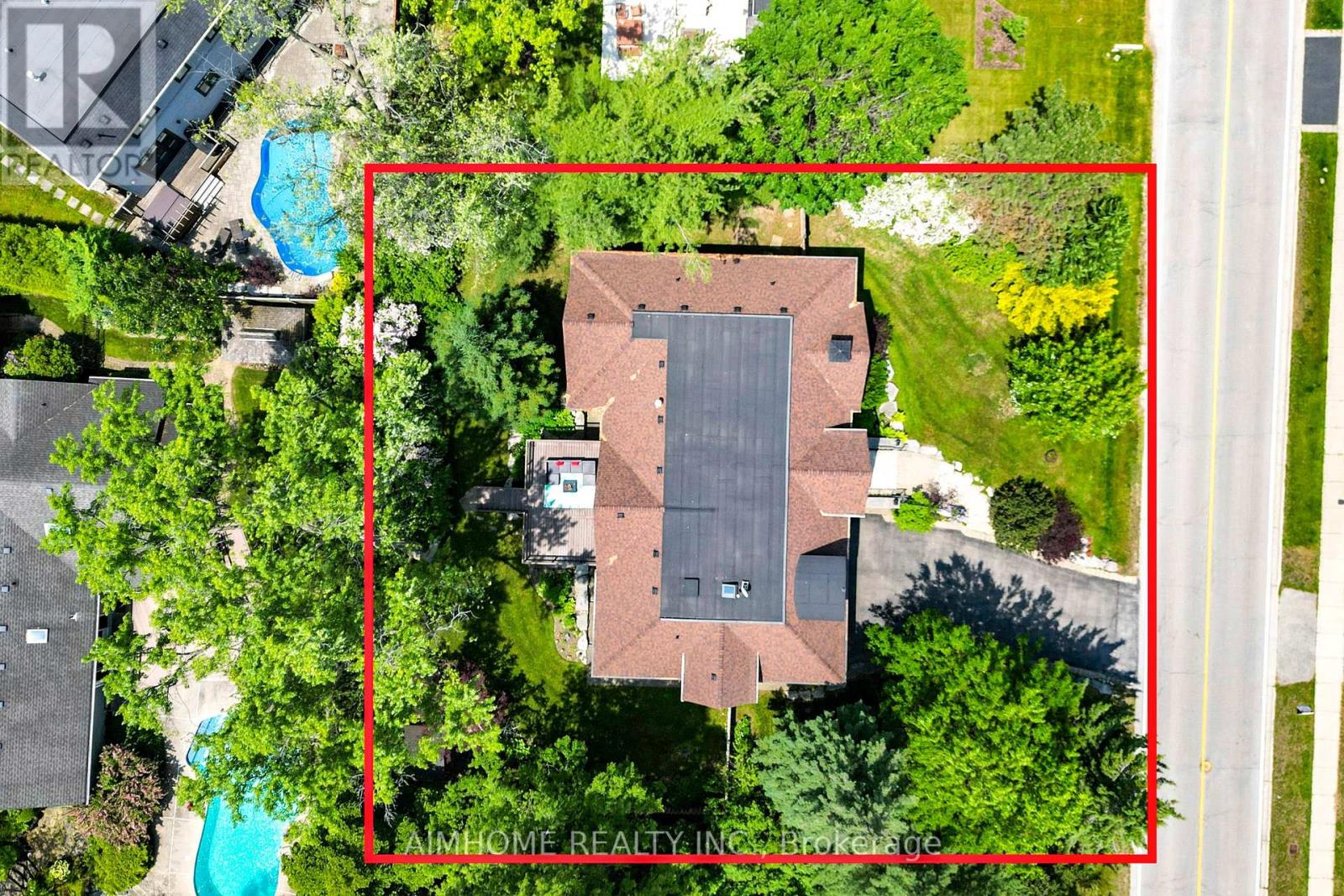278 Wedgewood Drive, Oakville, Ontario  L6J 4R8 - Photo 4 - W12322362