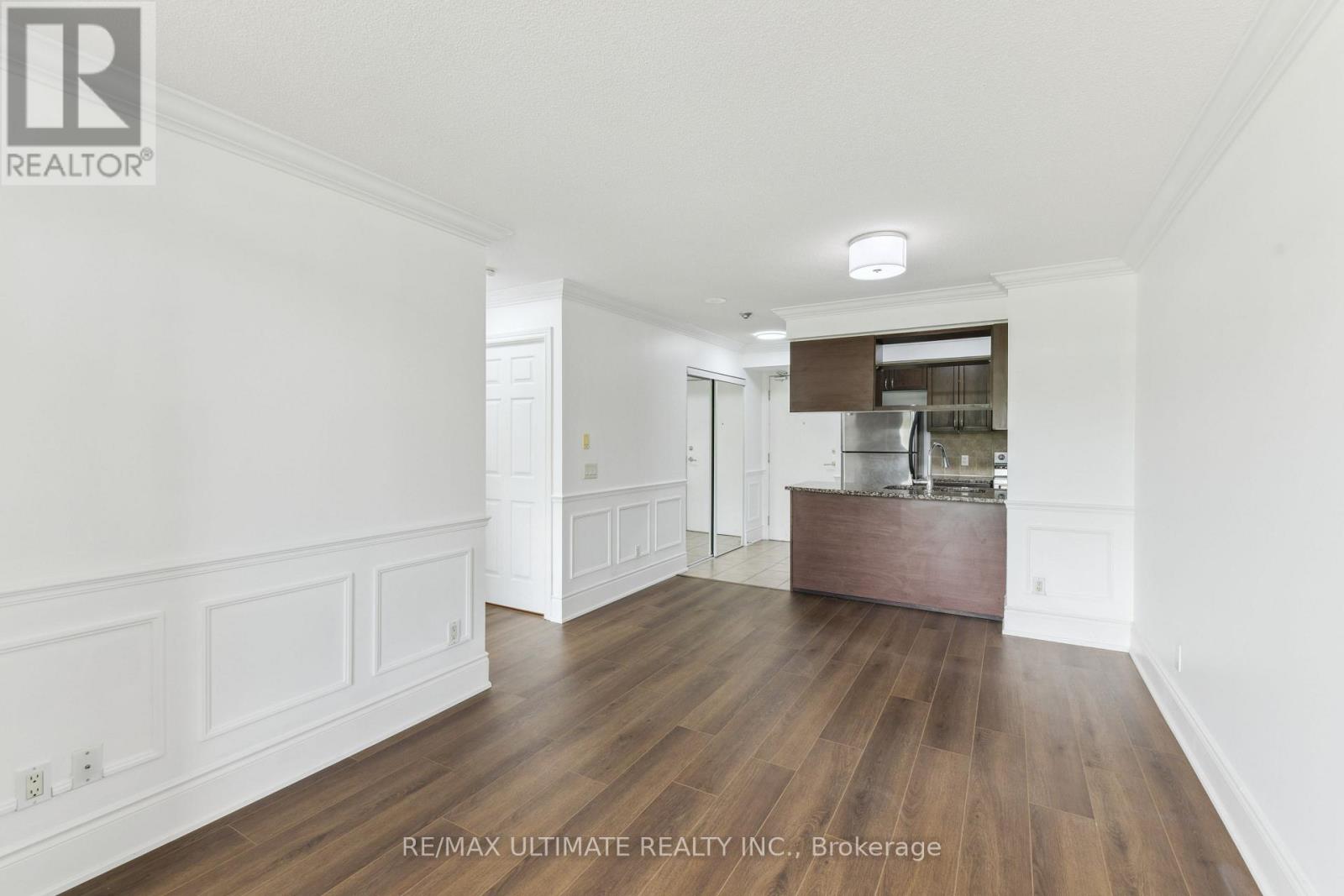 202 - 2325 Central Park Drive, Oakville, Ontario  L6H 0E5 - Photo 16 - W12293279