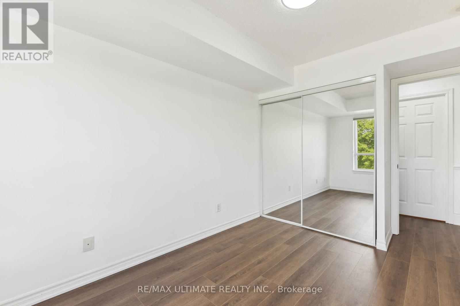 202 - 2325 Central Park Drive, Oakville, Ontario  L6H 0E5 - Photo 24 - W12293279