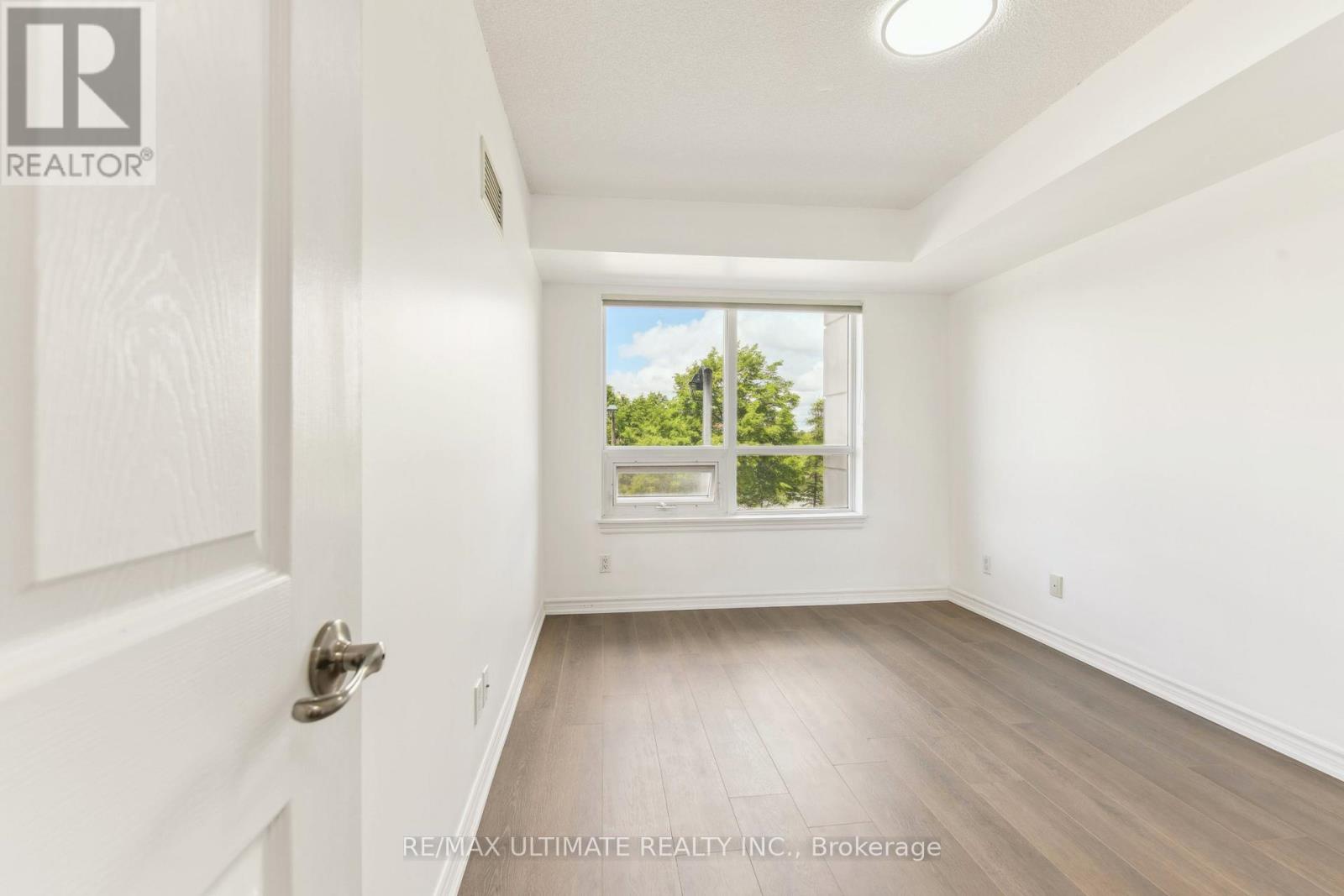 202 - 2325 Central Park Drive, Oakville, Ontario  L6H 0E5 - Photo 22 - W12293279