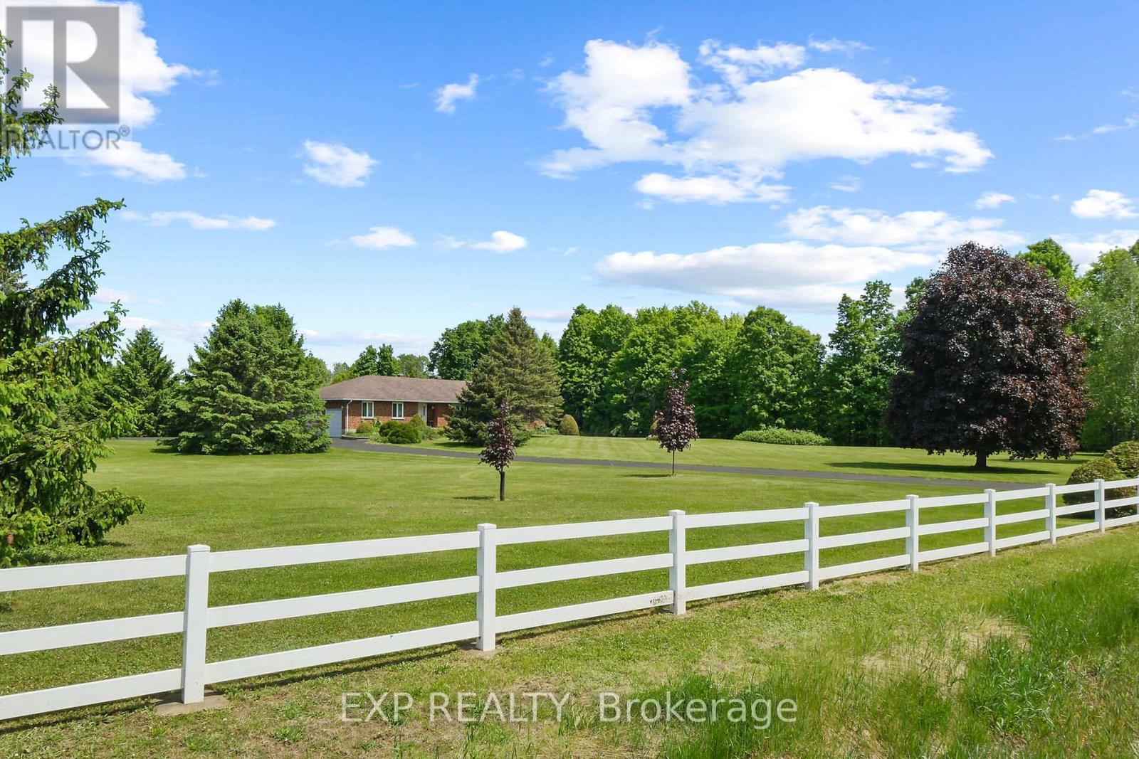 2673 Yorks Corners Road, Ottawa, Ontario  K0A 2P0 - Photo 33 - X12322384