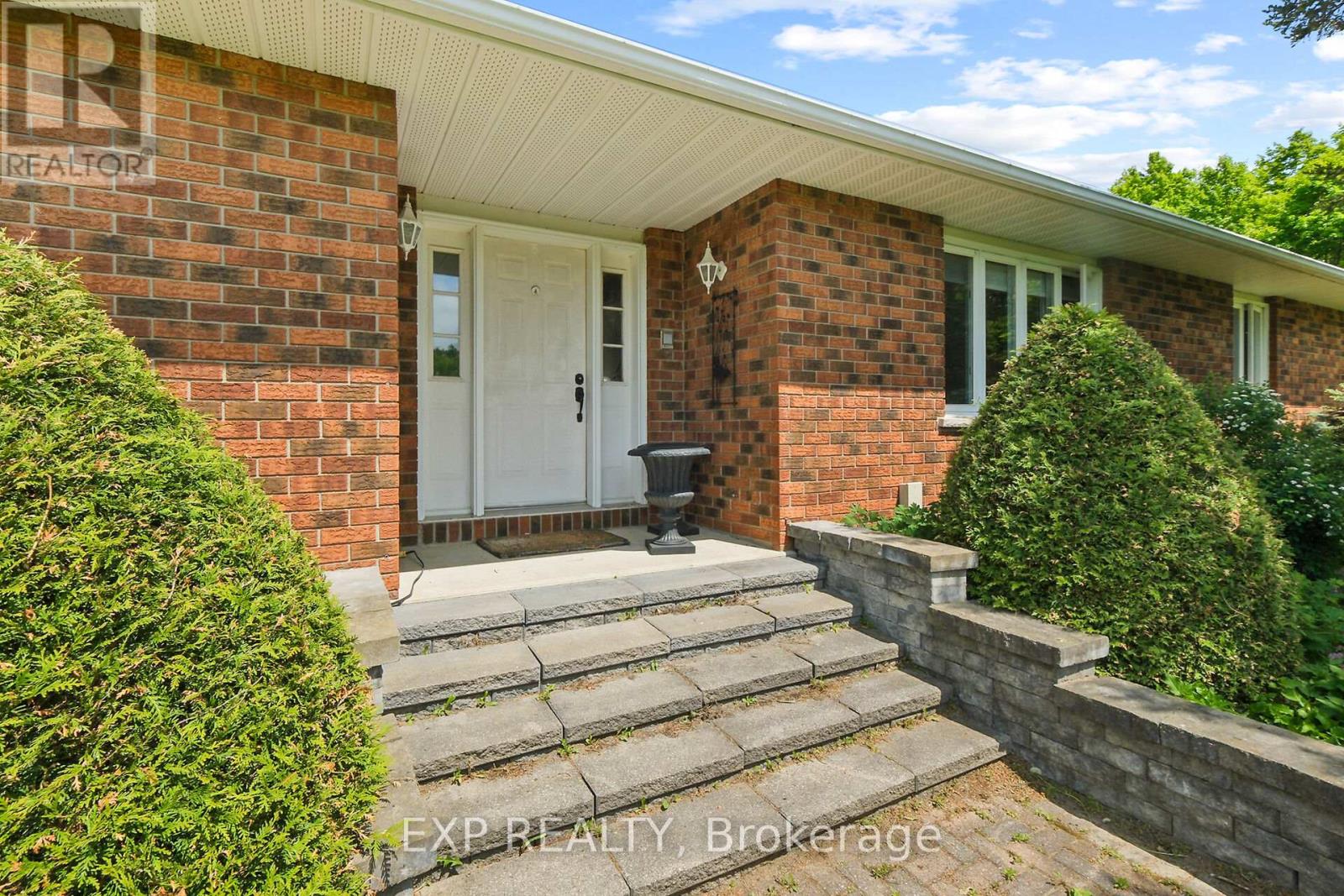2673 Yorks Corners Road, Ottawa, Ontario  K0A 2P0 - Photo 34 - X12322384