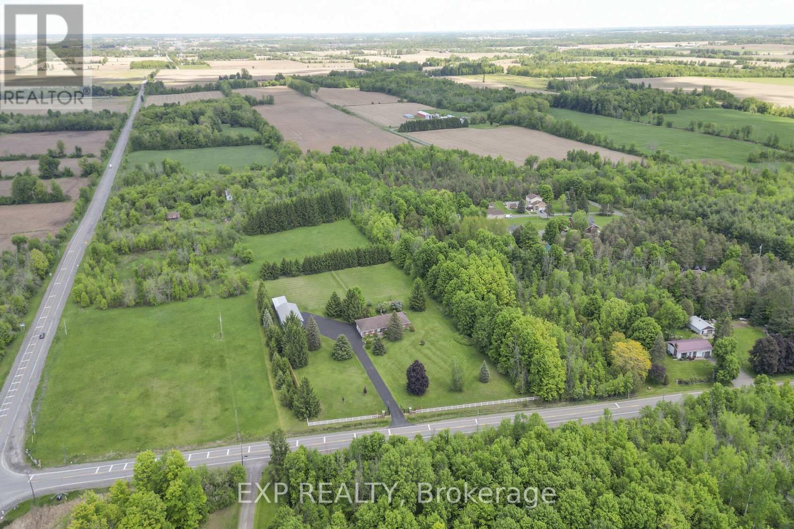2673 Yorks Corners Road, Ottawa, Ontario  K0A 2P0 - Photo 37 - X12322384