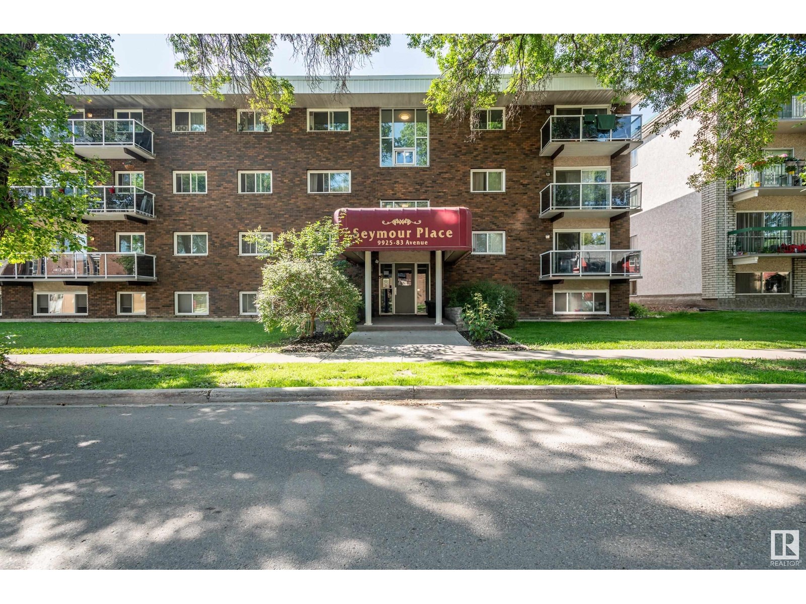 Property at #404 9925 83 AV NW image 2