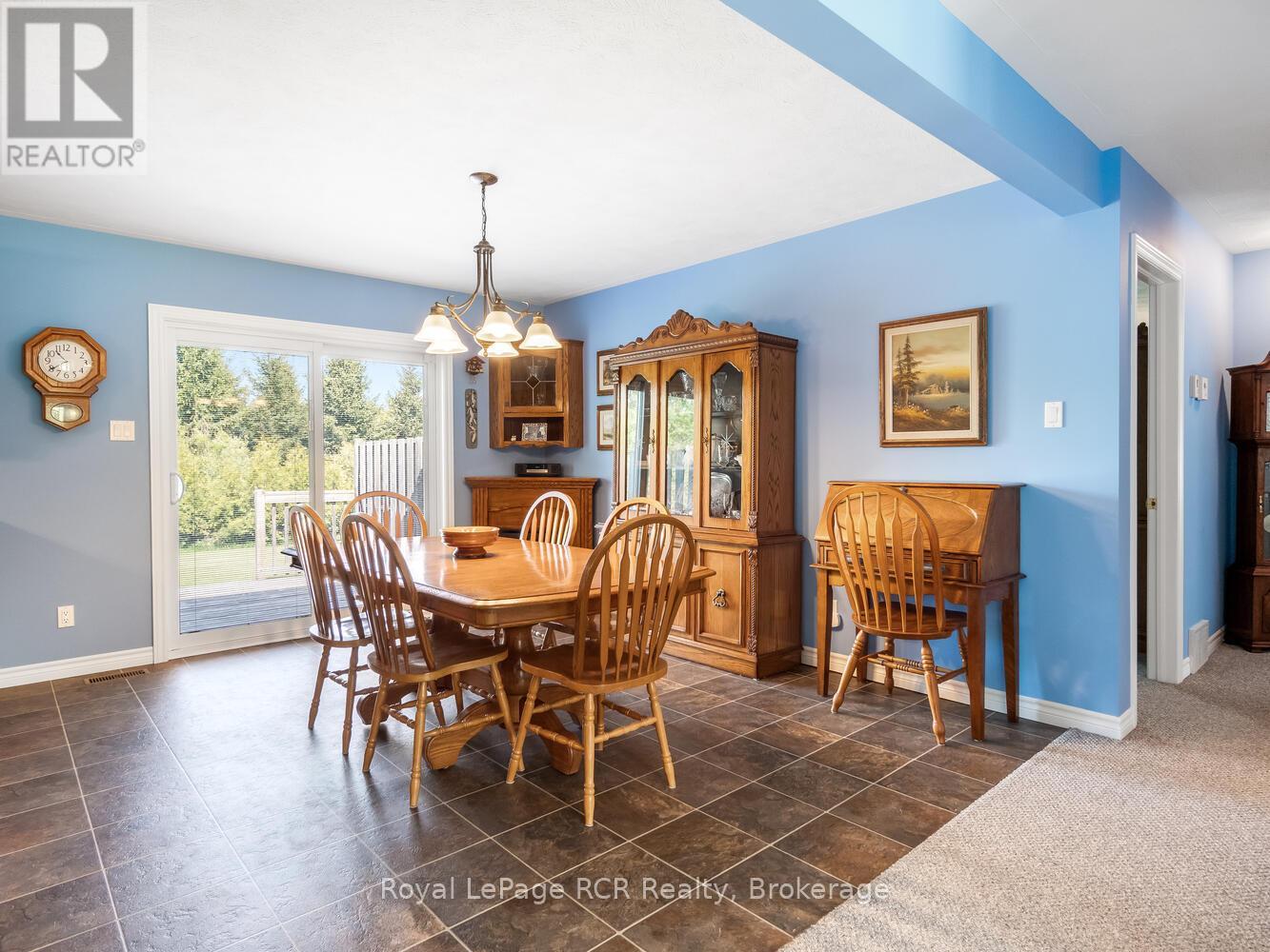 280 Somers Street, Georgian Bluffs, Ontario  N4K 6V5 - Photo 15 - X12187590