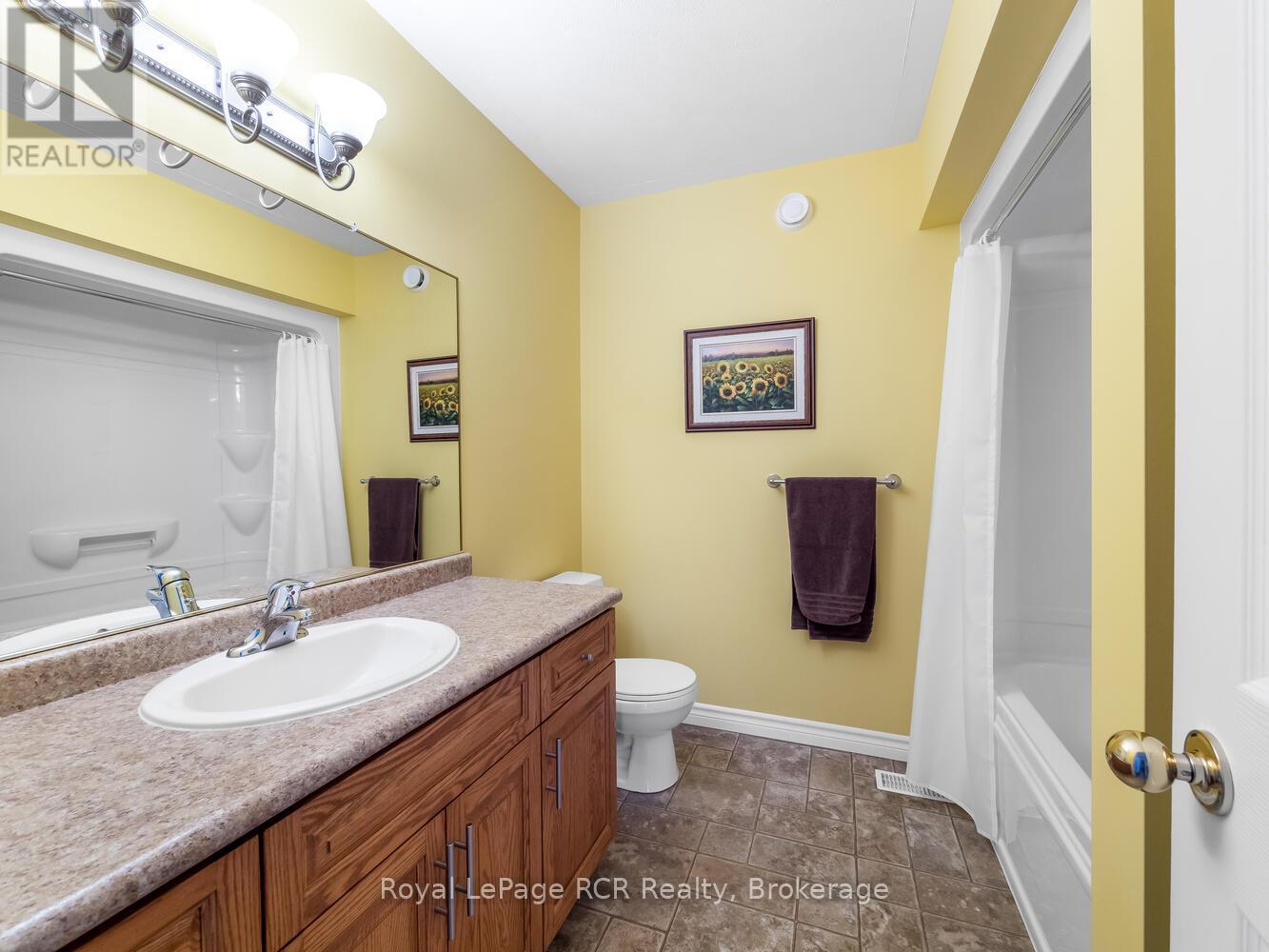 280 Somers Street, Georgian Bluffs, Ontario  N4K 6V5 - Photo 21 - X12187590