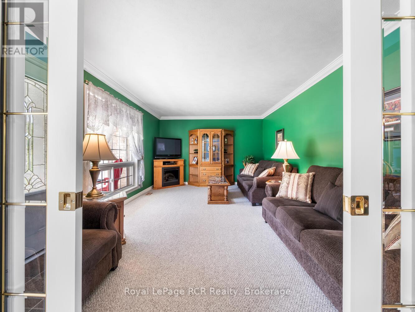 280 Somers Street, Georgian Bluffs, Ontario  N4K 6V5 - Photo 8 - X12187590