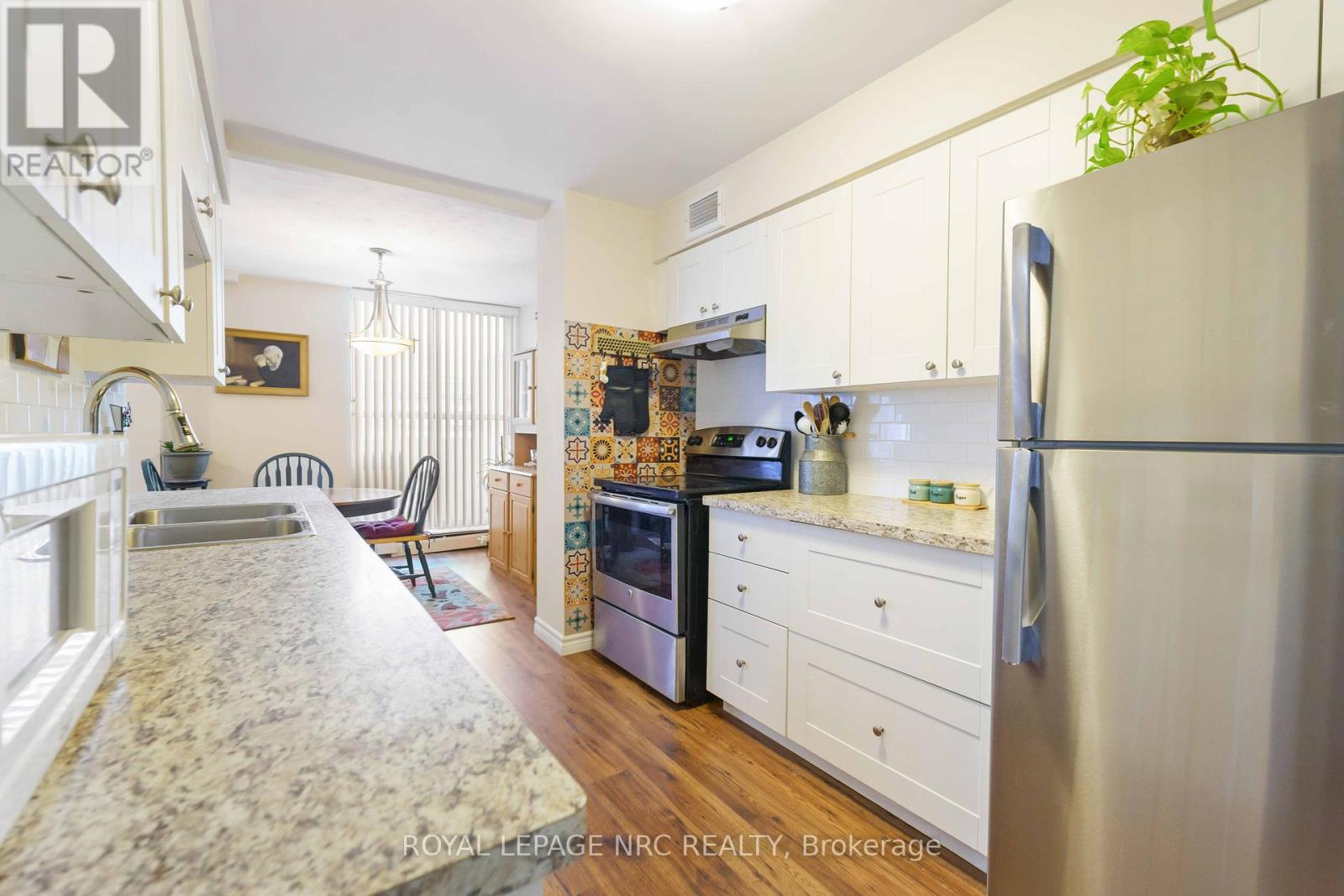 1107 - 35 Towering Heights Boulevard, St. Catharines, Ontario  L2T 3G8 - Photo 14 - X12322391