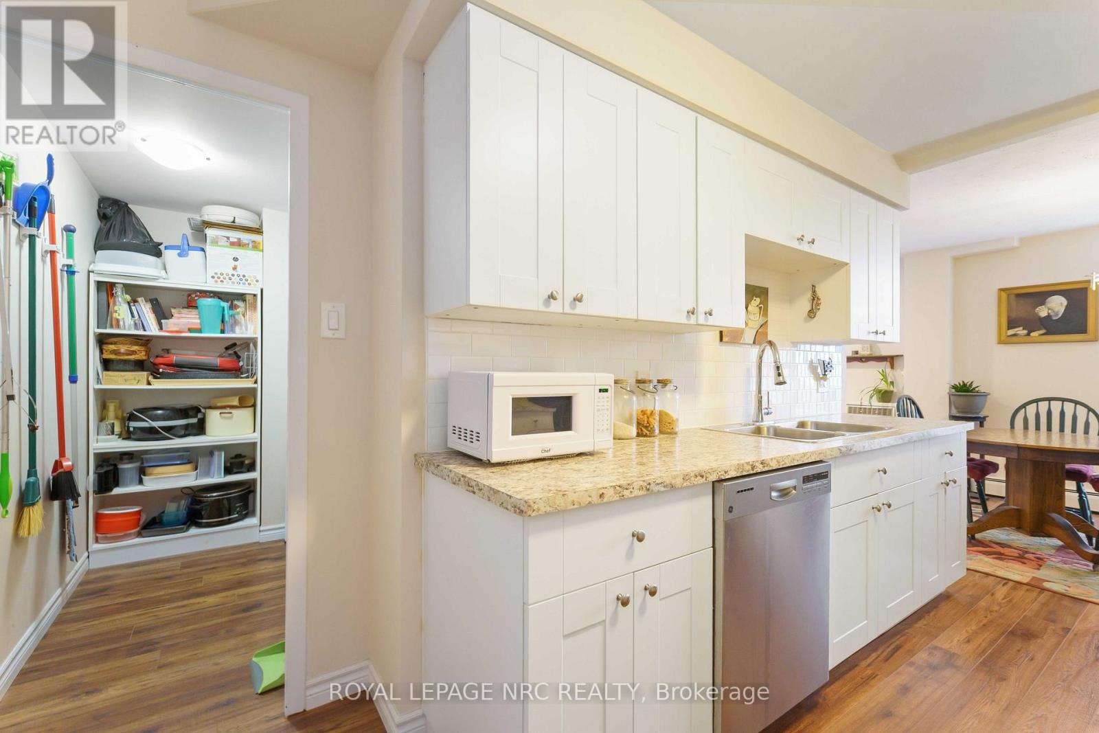1107 - 35 Towering Heights Boulevard, St. Catharines, Ontario  L2T 3G8 - Photo 15 - X12322391