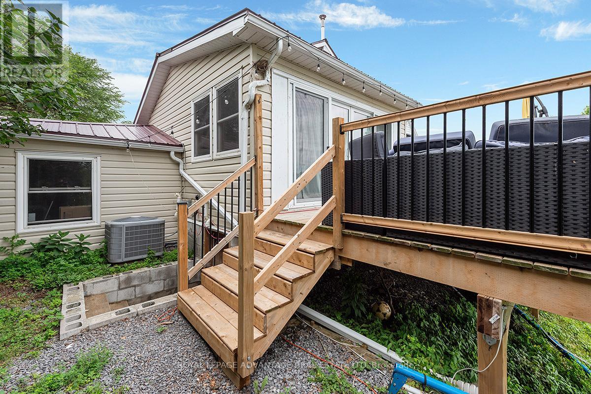Property at 120 QUEEN STREET image 5