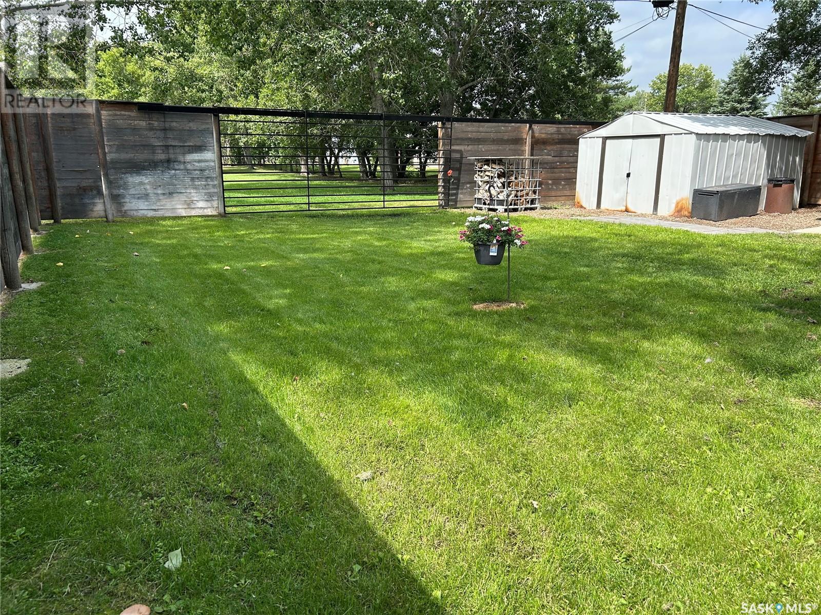 314 Antrim Street, North Portal, Saskatchewan  S0C 1W0 - Photo 35 - SK014518