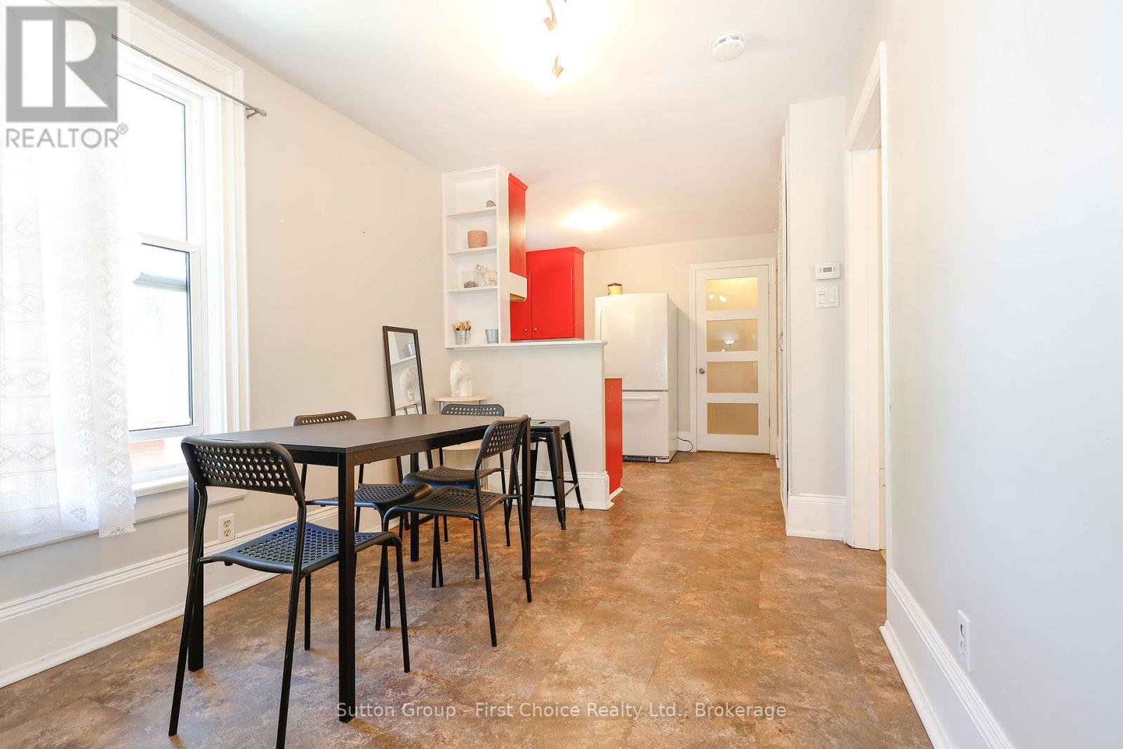 176 Cobourg Street N, Stratford, Ontario  N5A 3E8 - Photo 10 - X12322420
