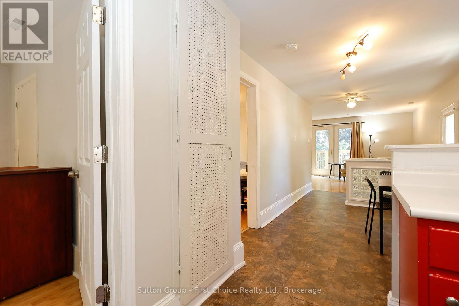 176 Cobourg Street N, Stratford, Ontario  N5A 3E8 - Photo 14 - X12322420