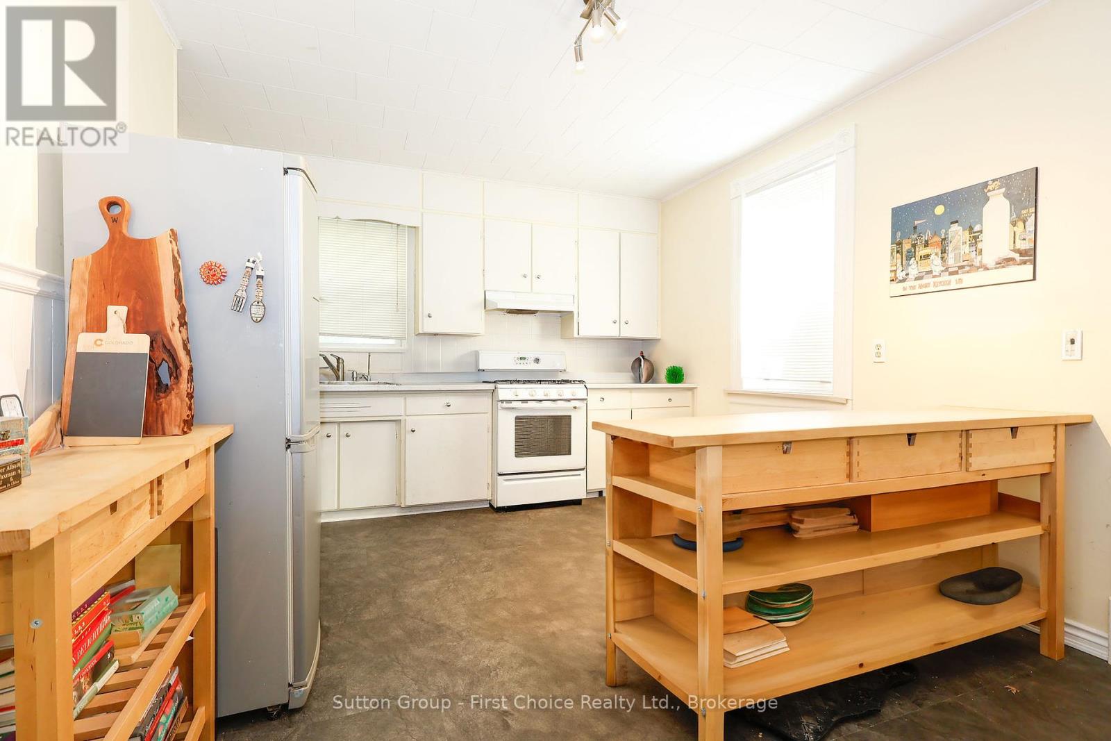 176 Cobourg Street N, Stratford, Ontario  N5A 3E8 - Photo 26 - X12322420