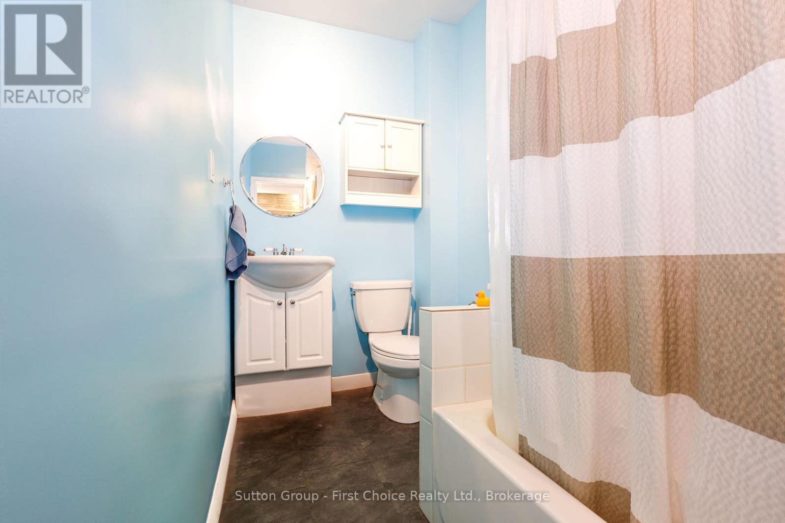 176 Cobourg Street N, Stratford, Ontario  N5A 3E8 - Photo 28 - X12322420