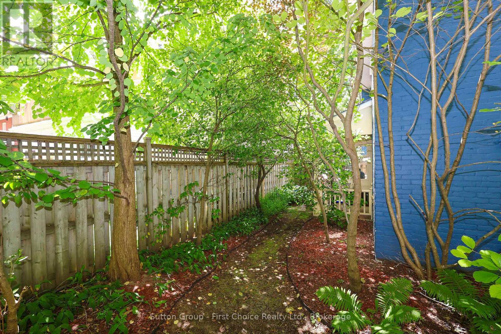 176 Cobourg Street N, Stratford, Ontario  N5A 3E8 - Photo 46 - X12322420