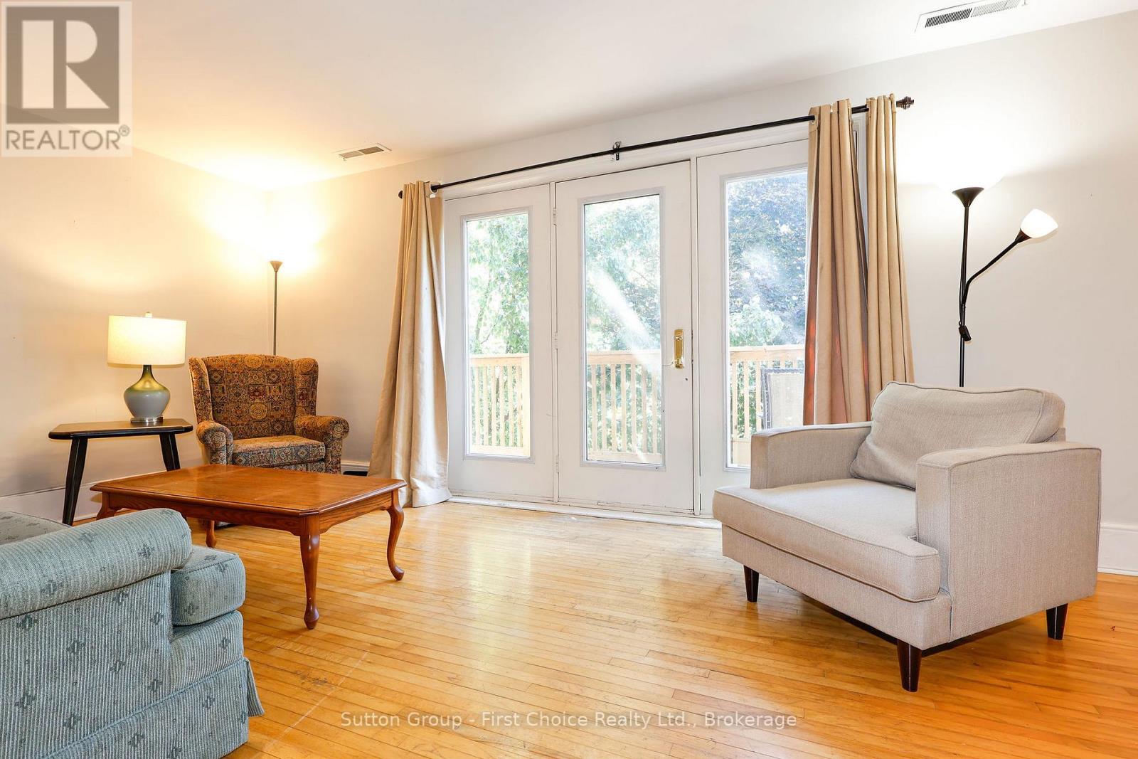 176 Cobourg Street N, Stratford, Ontario  N5A 3E8 - Photo 6 - X12322420