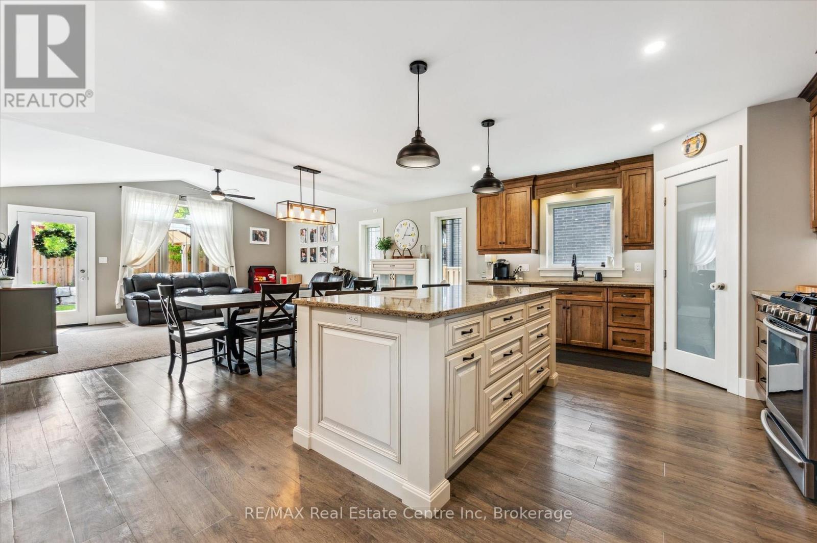 91 Gerber Drive, Perth East, Ontario  N0K 1M0 - Photo 7 - X12194508