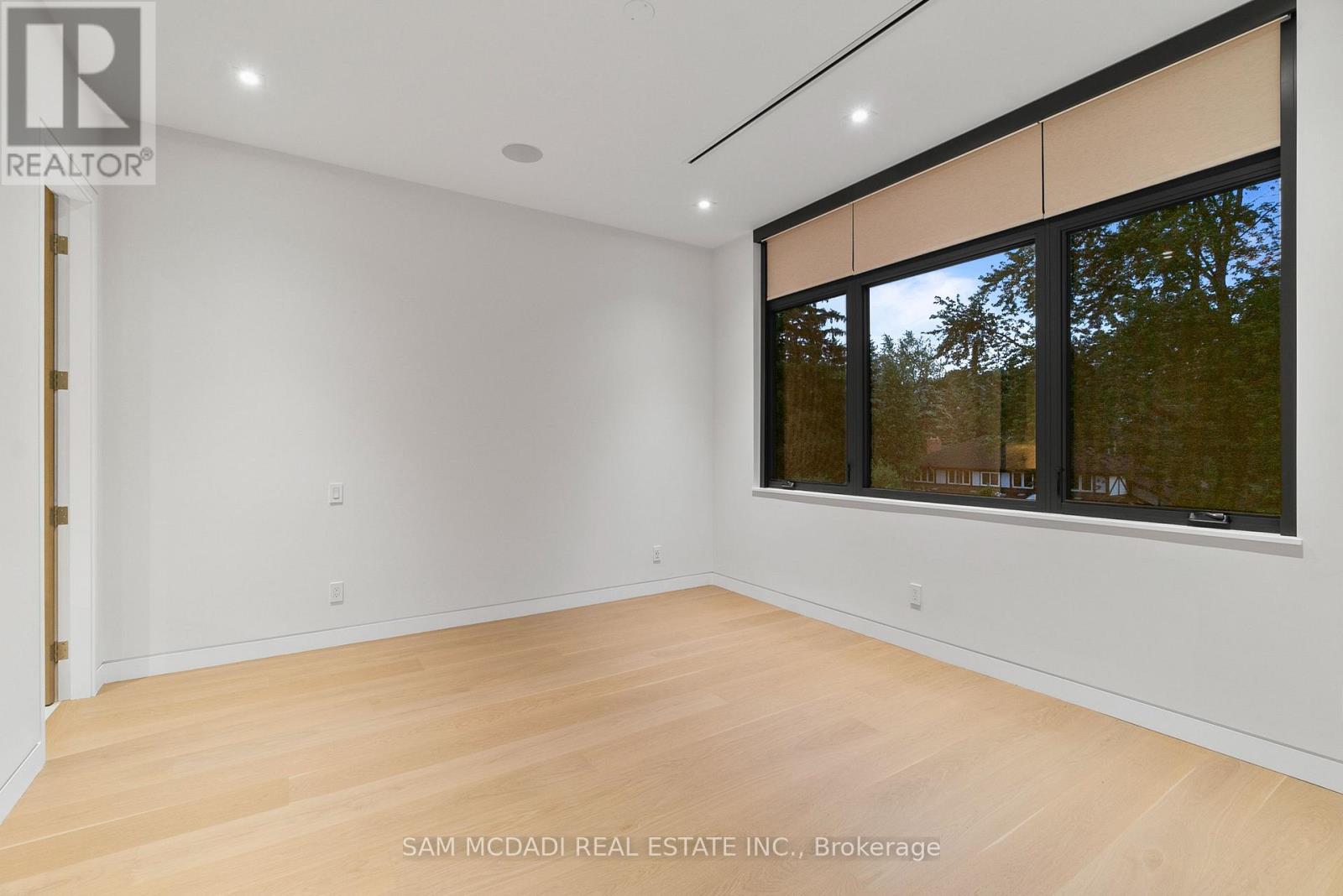 1222 Mississauga Road, Mississauga, Ontario  L5H 2J2 - Photo 32 - W12322401