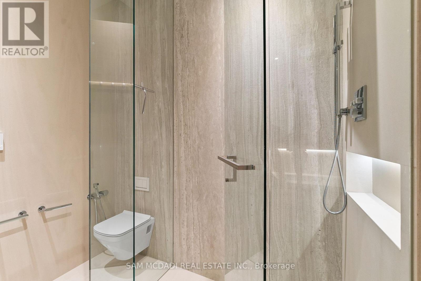 1222 Mississauga Road, Mississauga, Ontario  L5H 2J2 - Photo 33 - W12322401
