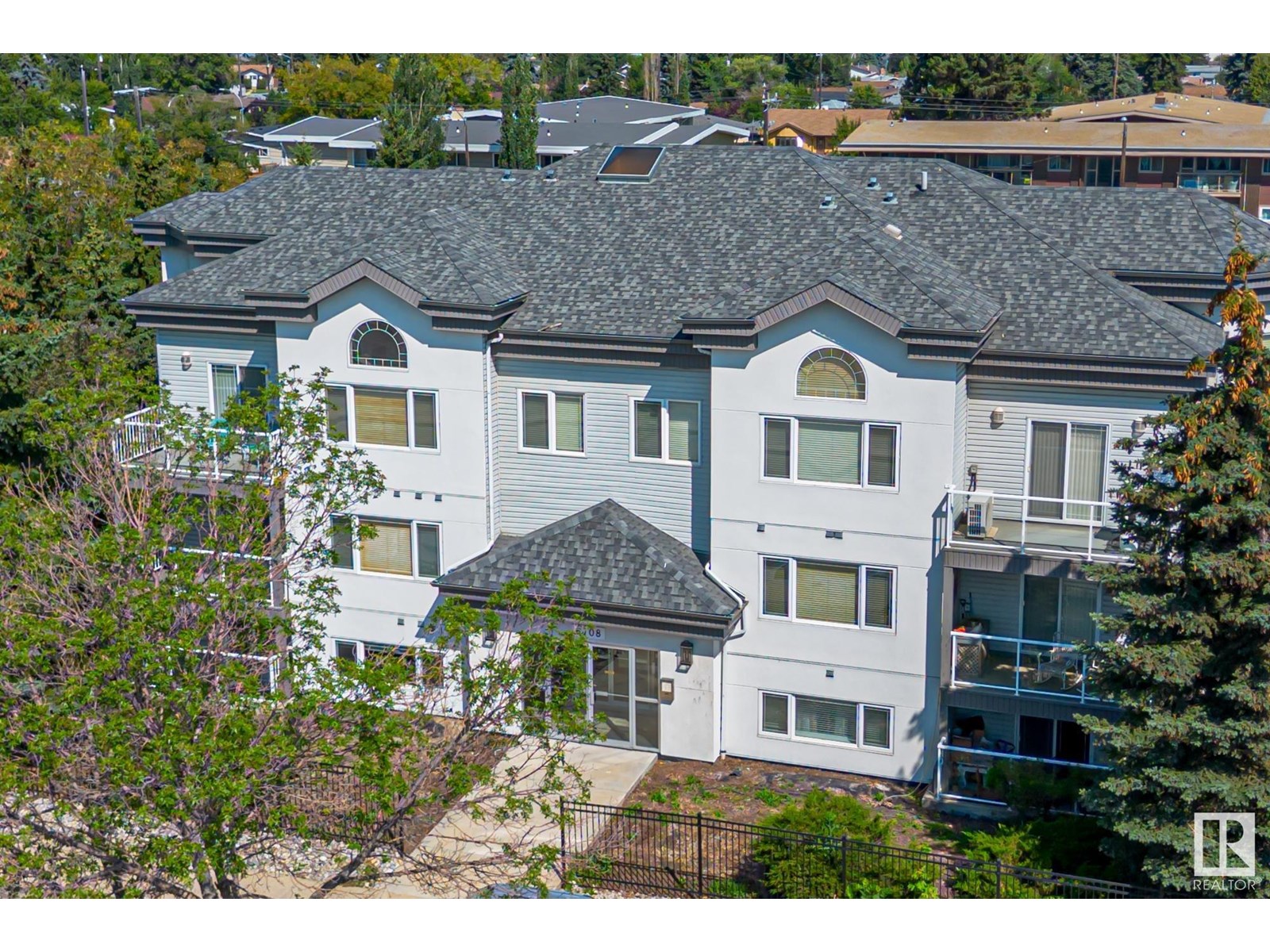 #107 6708 90 AV NW, Edmonton, Alberta