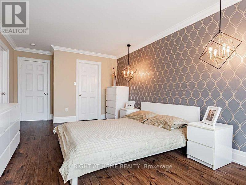 94 Collin Court, Richmond Hill, Ontario  L4E 0X8 - Photo 23 - N12322422