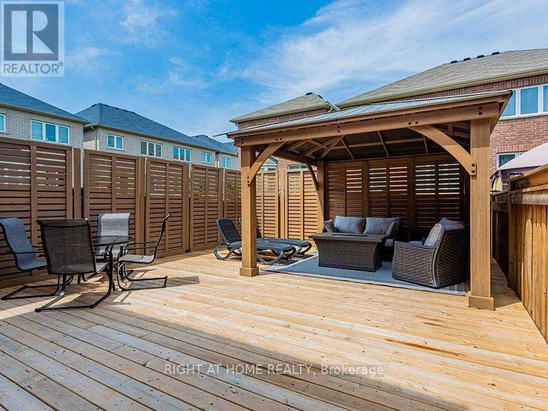 94 Collin Court, Richmond Hill, Ontario  L4E 0X8 - Photo 27 - N12322422