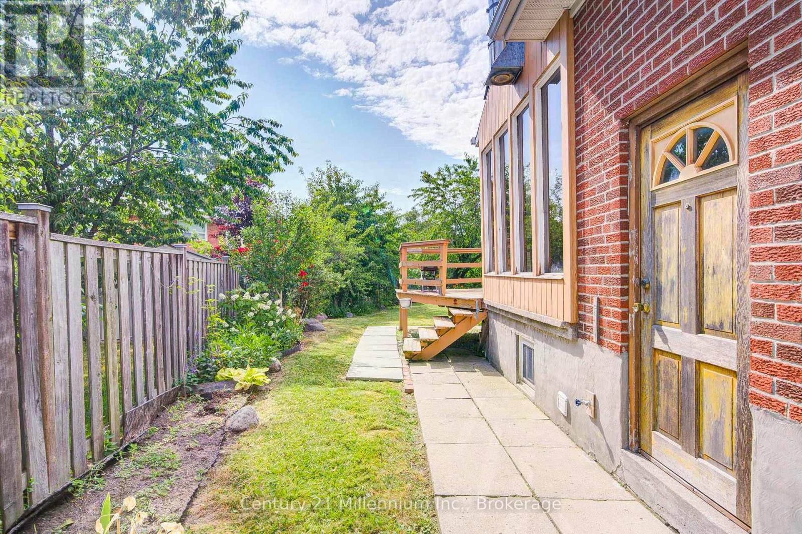 9 Thane Court, Toronto, Ontario  M2J 4B6 - Photo 37 - C12322441