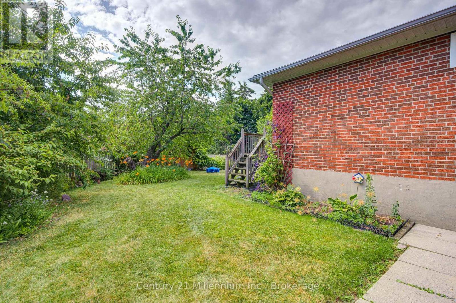 9 Thane Court, Toronto, Ontario  M2J 4B6 - Photo 38 - C12322441