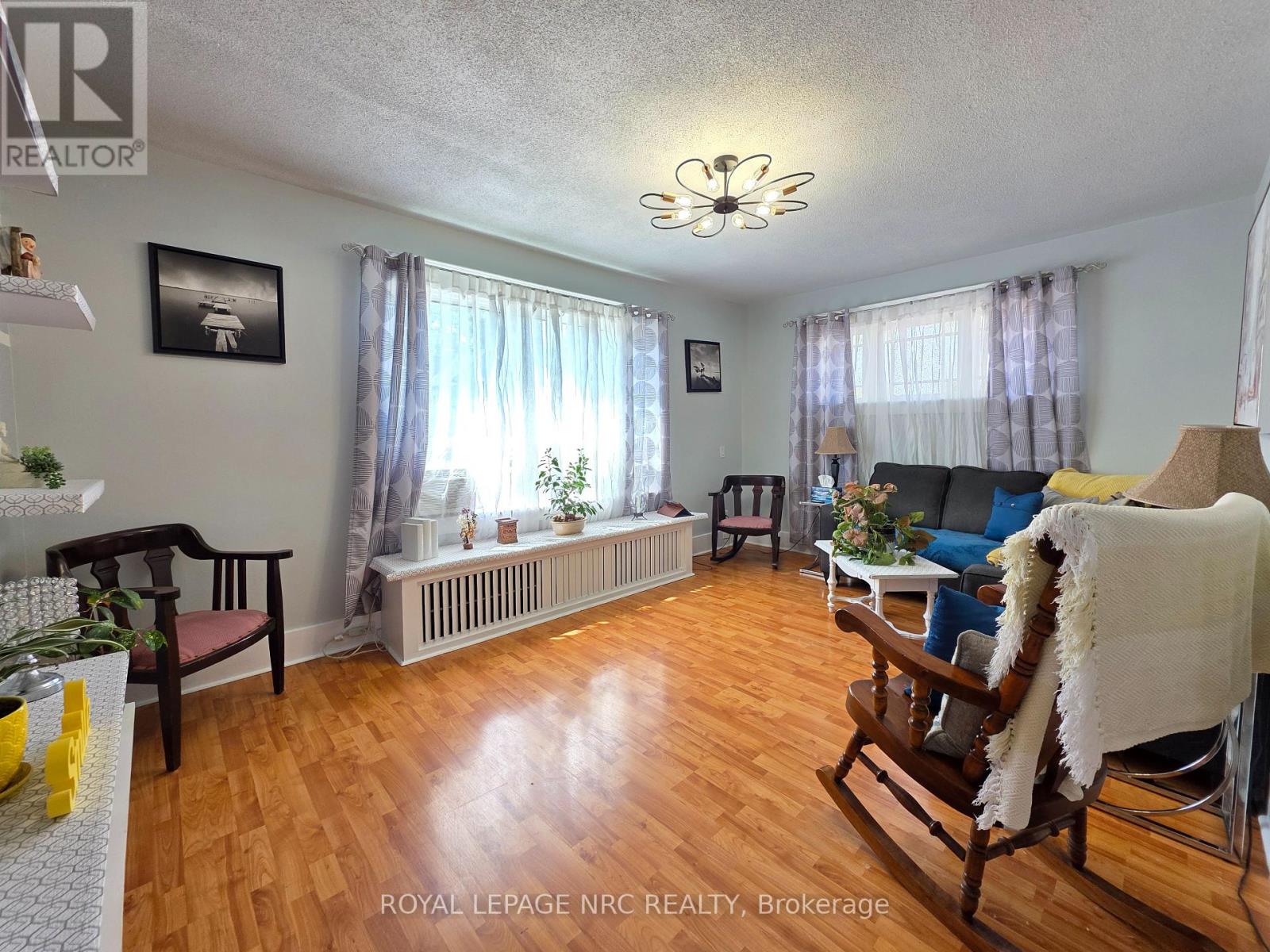 228 Jarvis Street, Fort Erie, Ontario  L2A 2S5 - Photo 11 - X12322430