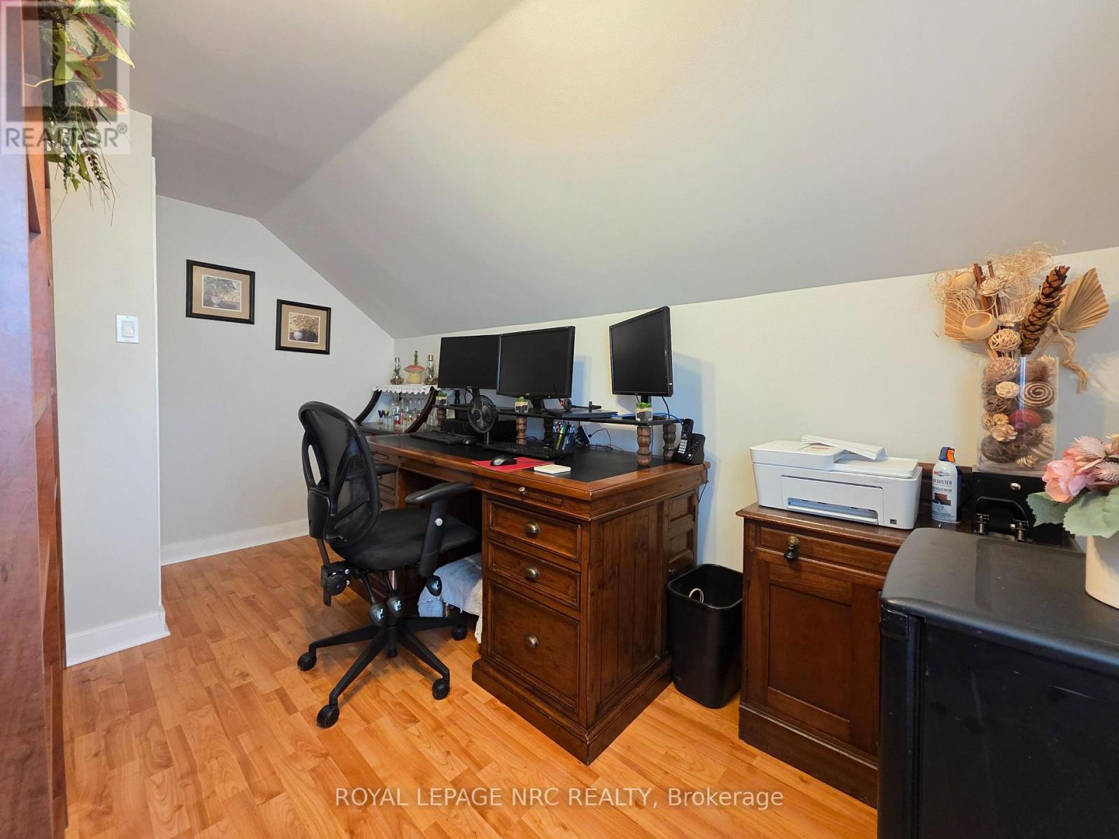 228 Jarvis Street, Fort Erie, Ontario  L2A 2S5 - Photo 22 - X12322430