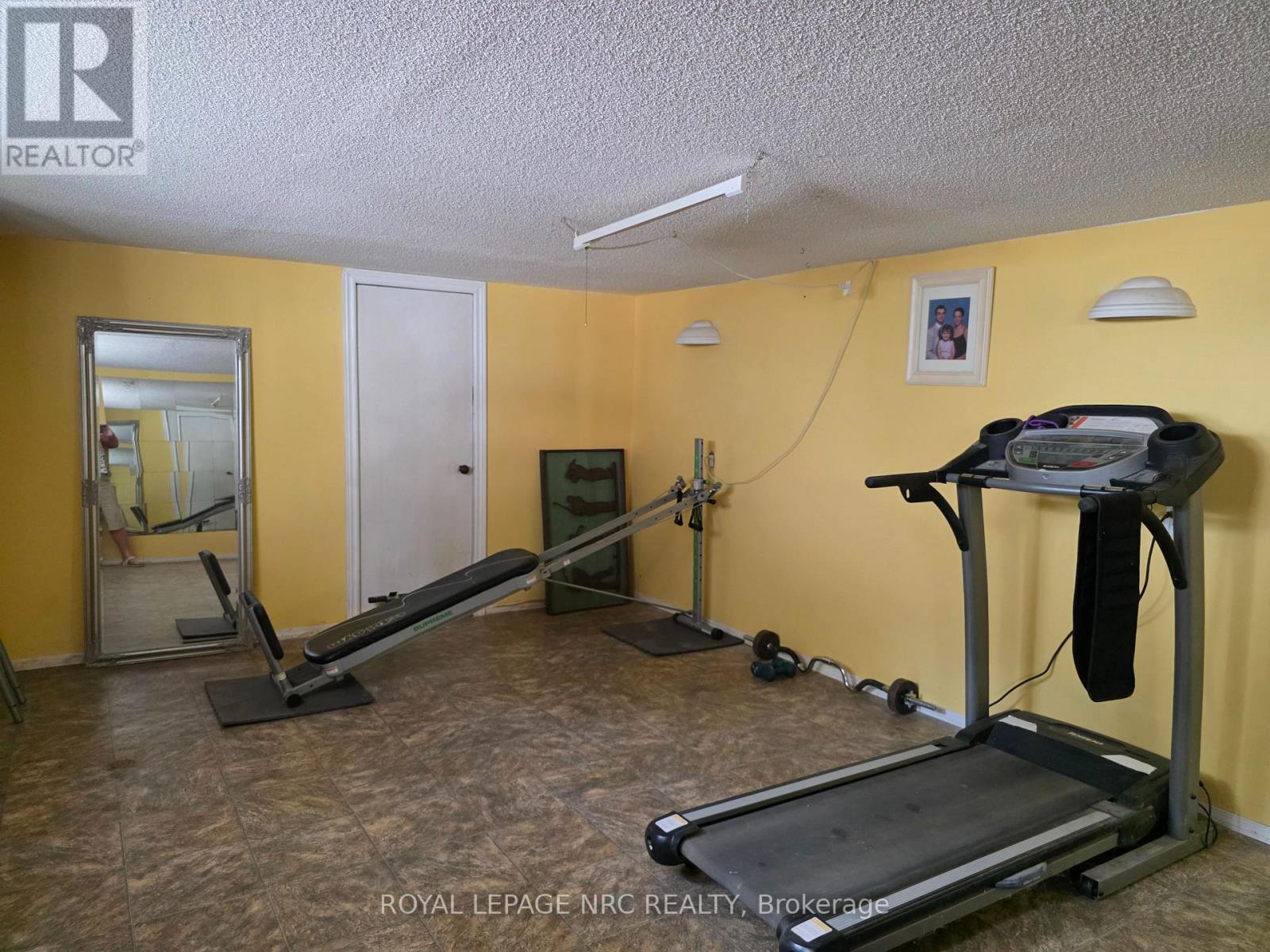 228 Jarvis Street, Fort Erie, Ontario  L2A 2S5 - Photo 28 - X12322430