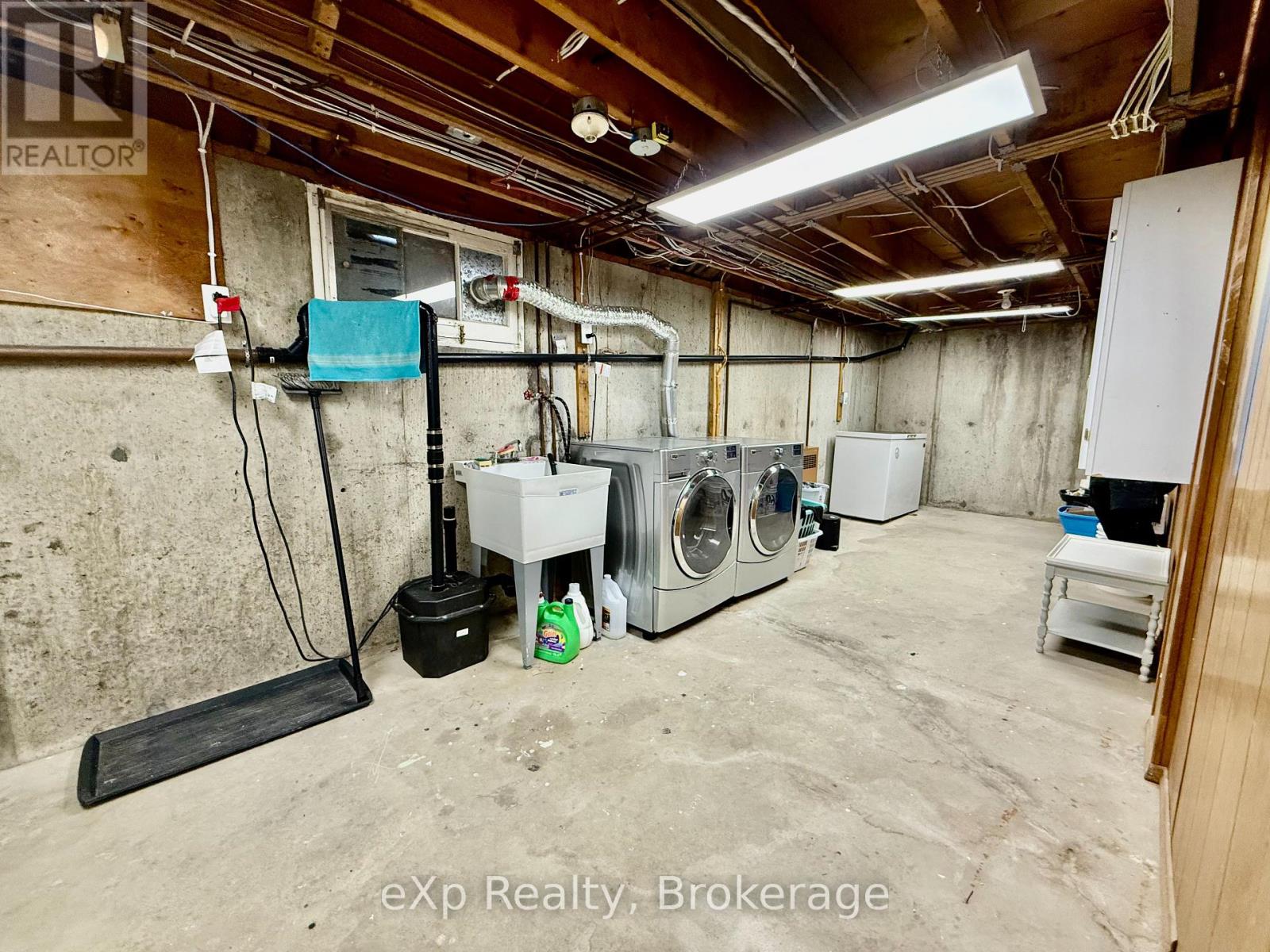 410 Cayley Street, Brockton, Ontario  N0G 2V0 - Photo 19 - X12109265