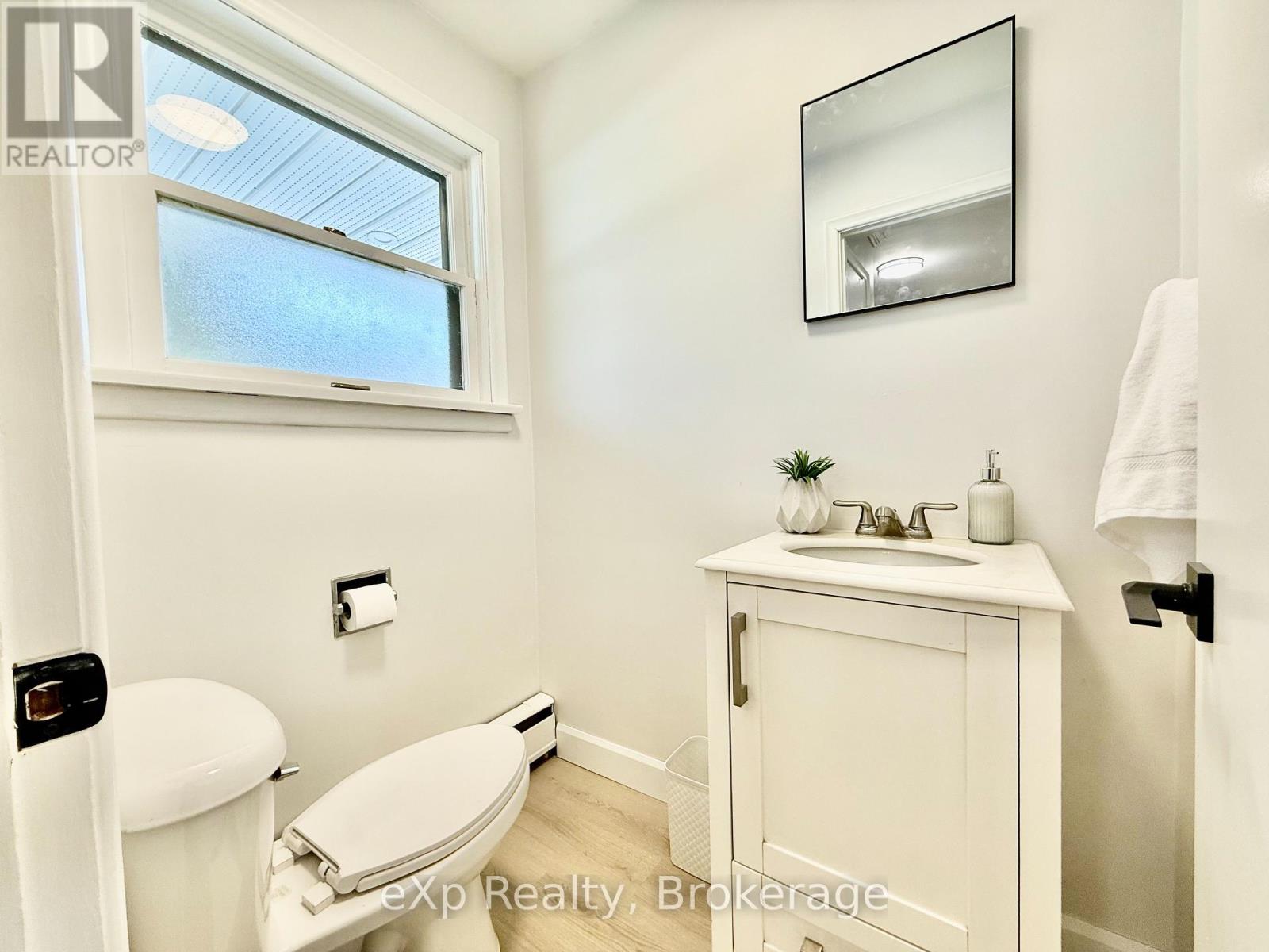 410 Cayley Street, Brockton, Ontario  N0G 2V0 - Photo 13 - X12109265