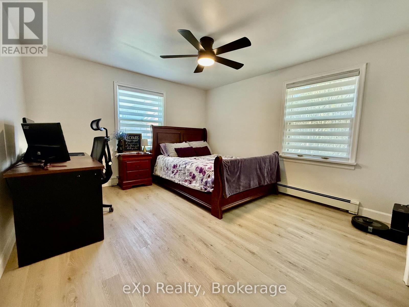 410 Cayley Street, Brockton, Ontario  N0G 2V0 - Photo 11 - X12109265