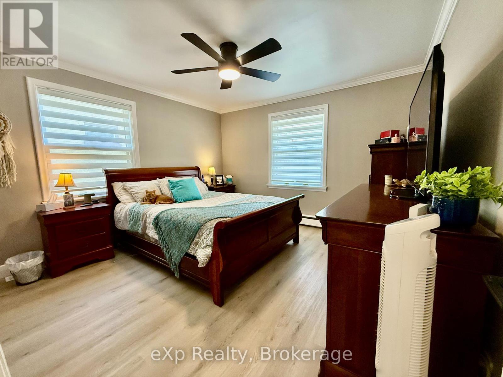410 Cayley Street, Brockton, Ontario  N0G 2V0 - Photo 15 - X12109265