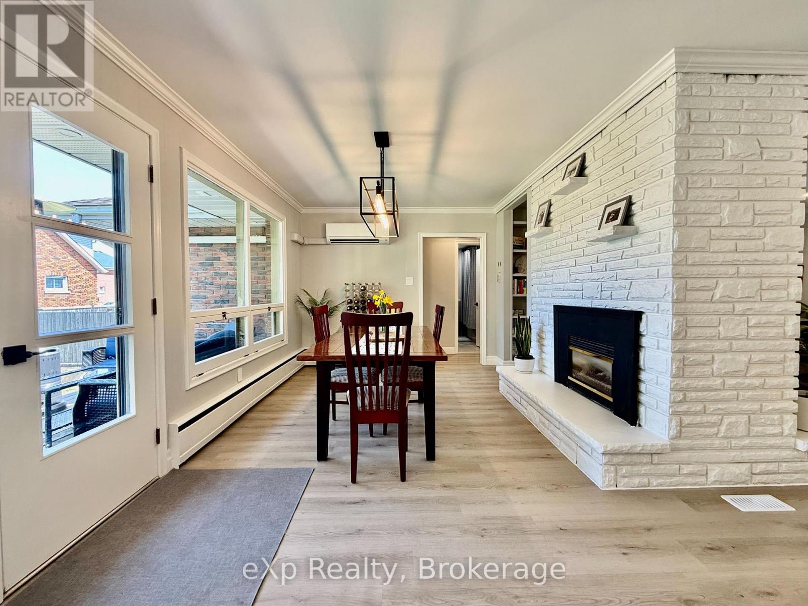 410 Cayley Street, Brockton, Ontario  N0G 2V0 - Photo 7 - X12109265