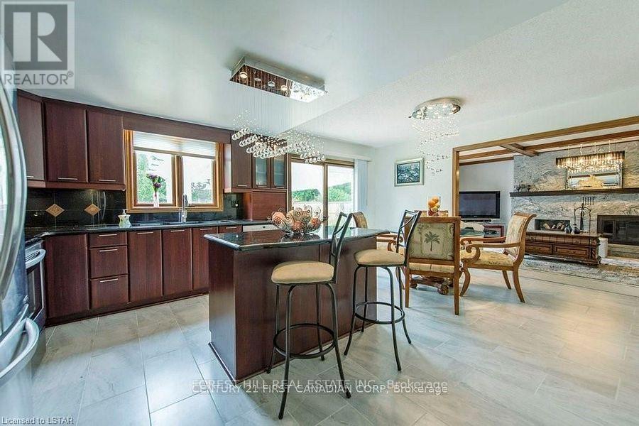 297 Grangeover Avenue, London North, Ontario  N6G 4L1 - Photo 12 - X12322481