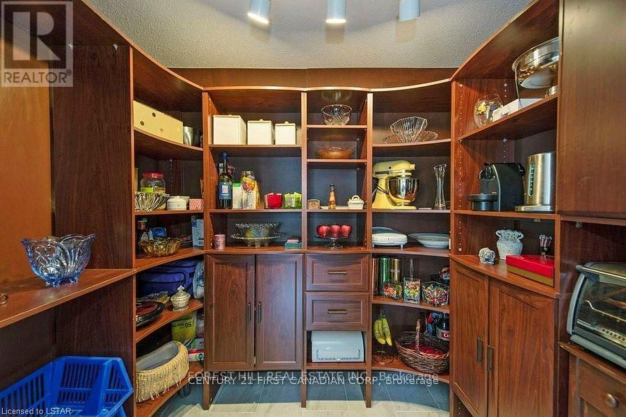 297 Grangeover Avenue, London North, Ontario  N6G 4L1 - Photo 16 - X12322481