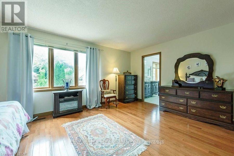 297 Grangeover Avenue, London North, Ontario  N6G 4L1 - Photo 27 - X12322481