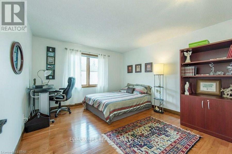 297 Grangeover Avenue, London North, Ontario  N6G 4L1 - Photo 29 - X12322481
