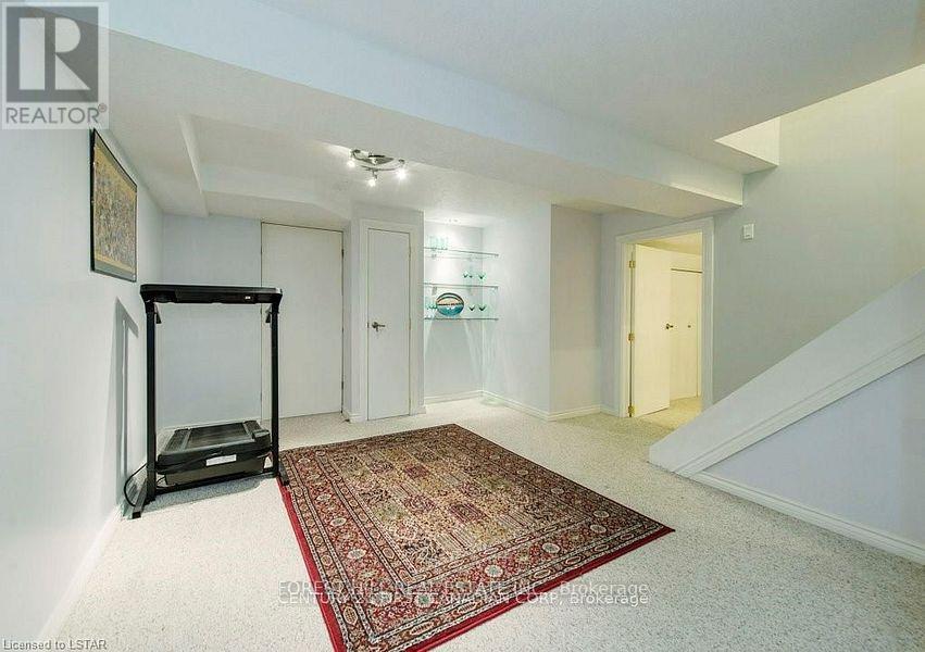 297 Grangeover Avenue, London North, Ontario  N6G 4L1 - Photo 32 - X12322481