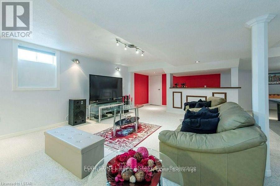 297 Grangeover Avenue, London North, Ontario  N6G 4L1 - Photo 36 - X12322481
